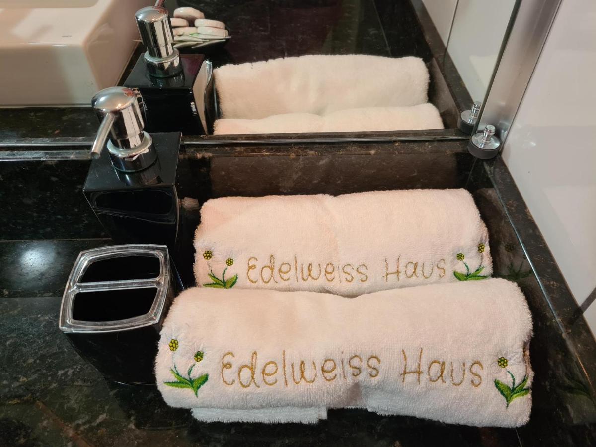Homestay Edelweiss Haus *